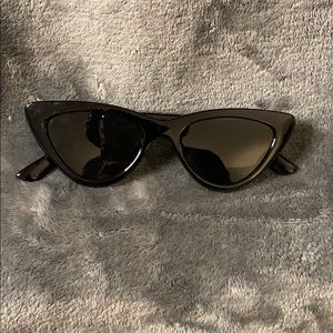 Cat-eyed Sunglasses